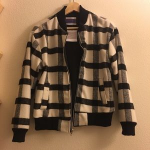 [Urban Outfitters] Black/White Bomber Jacket